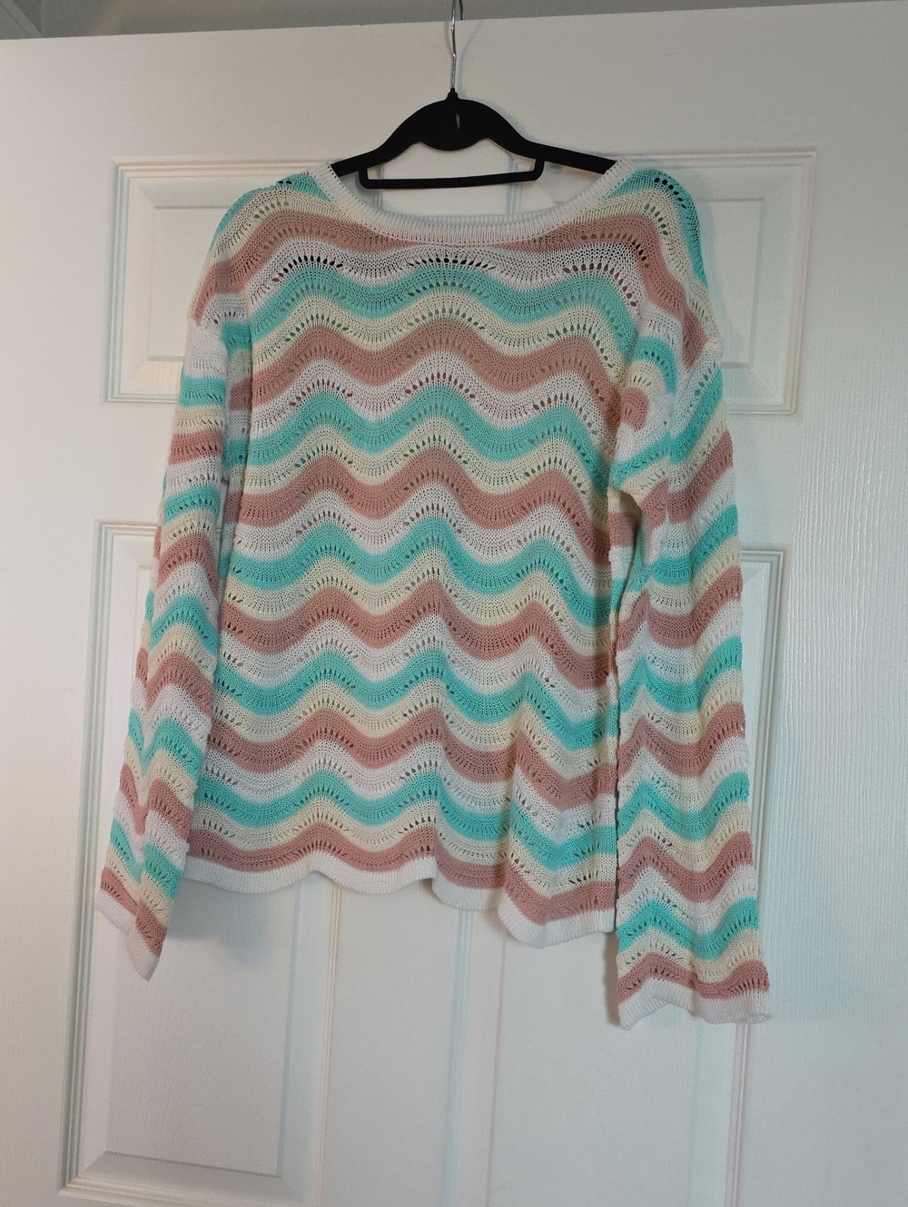 Lightweight Wave-Stripe Long Sleeve Sweater - Mint & Blush